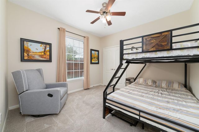 102 Barrington Pointe Court, League City, TX 77573