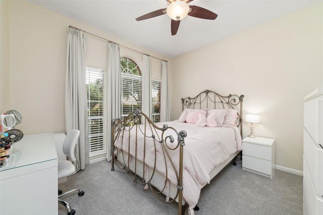 102 Barrington Pointe Court, League City, TX 77573