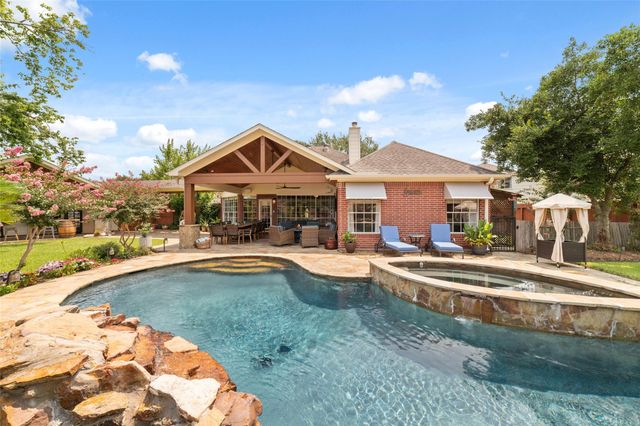 102 Barrington Pointe Court, League City, TX 77573