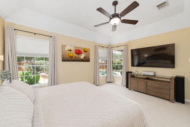 102 Barrington Pointe Court, League City, TX 77573