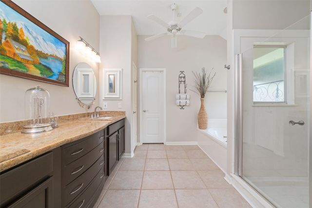 102 Barrington Pointe Court, League City, TX 77573