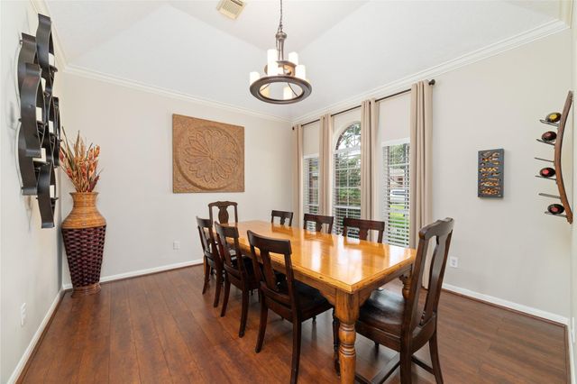 102 Barrington Pointe Court, League City, TX 77573