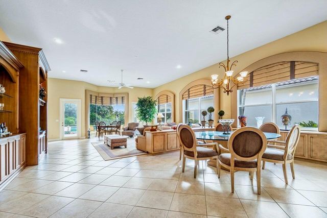 56 Island Drive, Boynton Beach, FL 33436