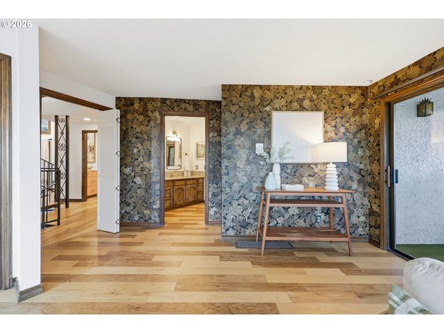 2846 Nw ARIEL Ter, Portland, OR 97210