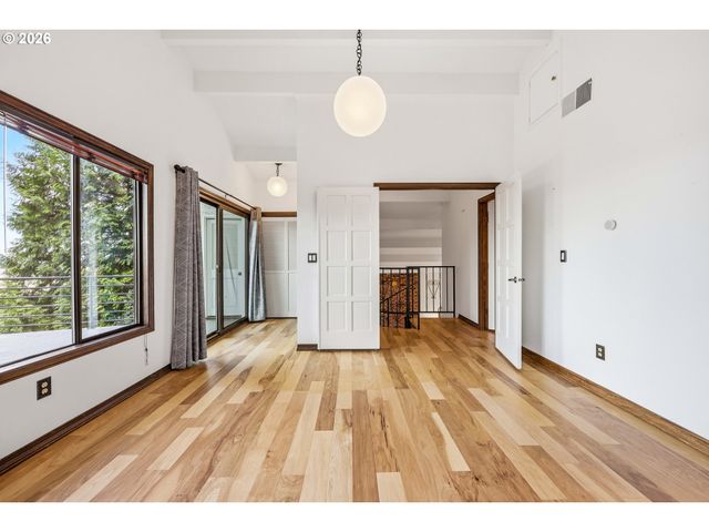 2846 Nw ARIEL Ter, Portland, OR 97210