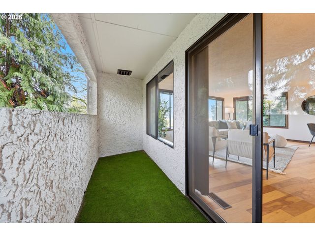 2846 Nw ARIEL Ter, Portland, OR 97210