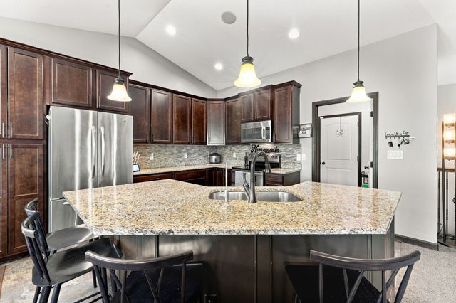 4316 NE Par View Court, Ankeny, IA 50021