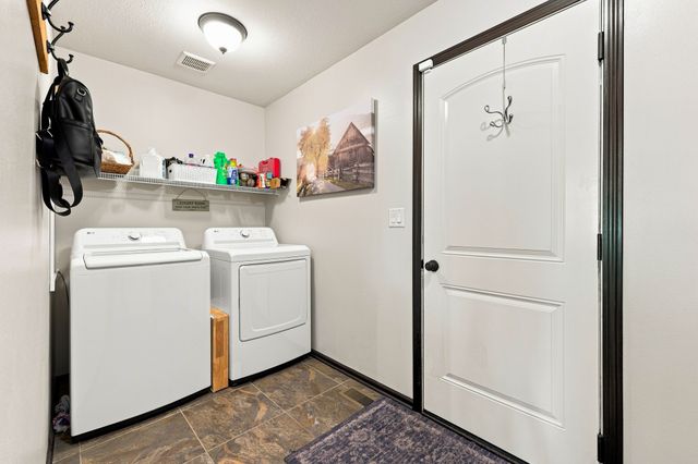 4316 NE Par View Court, Ankeny, IA 50021
