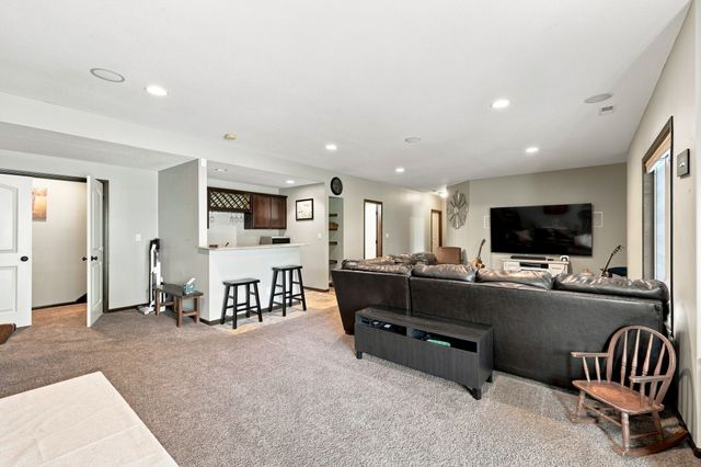 4316 NE Par View Court, Ankeny, IA 50021