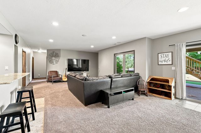 4316 NE Par View Court, Ankeny, IA 50021