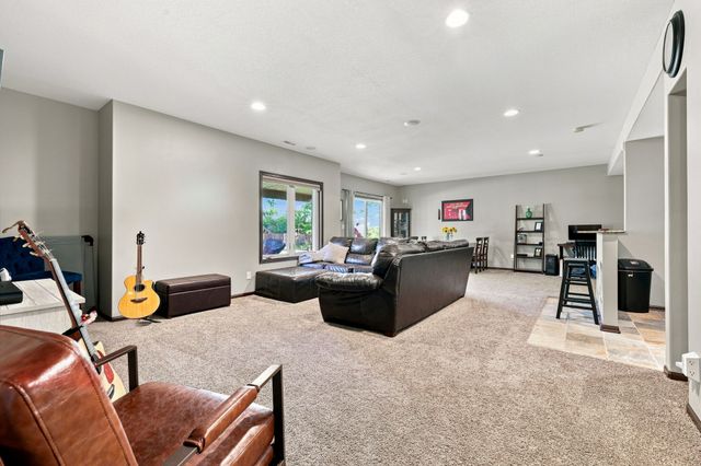 4316 NE Par View Court, Ankeny, IA 50021