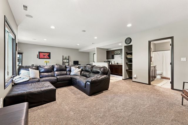 4316 NE Par View Court, Ankeny, IA 50021