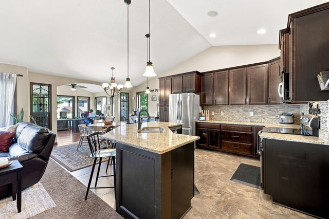 4316 NE Par View Court, Ankeny, IA 50021