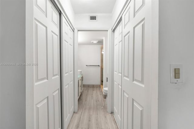 16 Royal Palm Way 205, Boca Raton, FL 33432