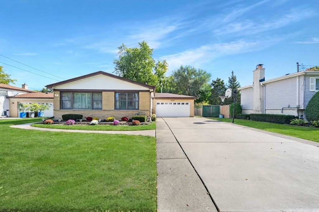 1933 Plainfield Drive, Des Plaines, IL 60018 — exterior