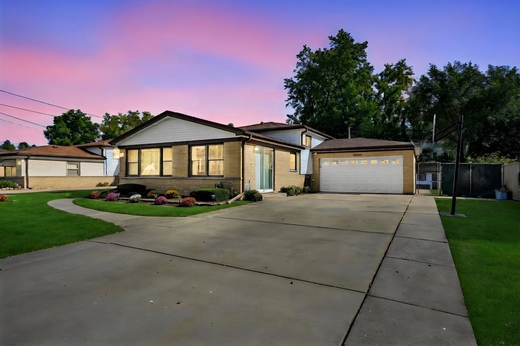 1933 Plainfield Drive, Des Plaines, IL 60018 — photo 2
