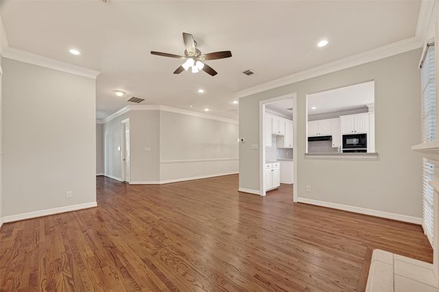 5779 Doliver Drive, Houston, TX 77057