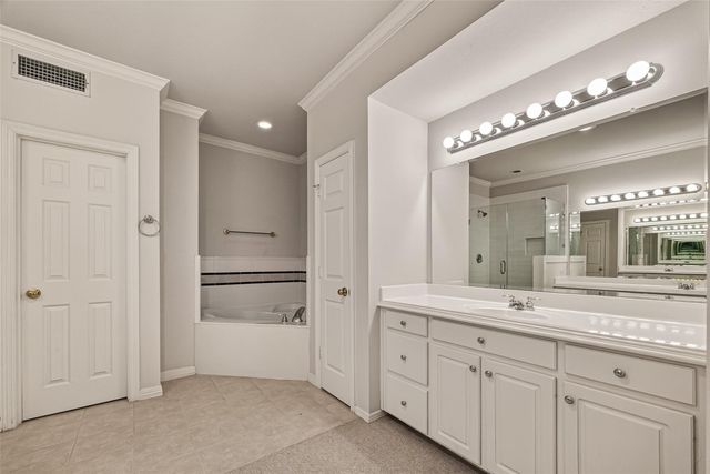 5779 Doliver Drive, Houston, TX 77057