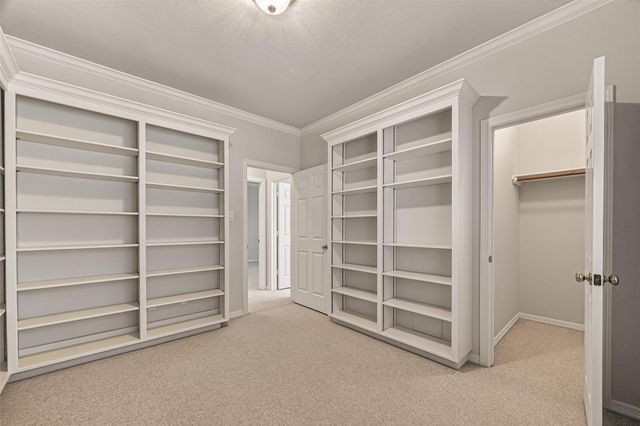 5779 Doliver Drive, Houston, TX 77057