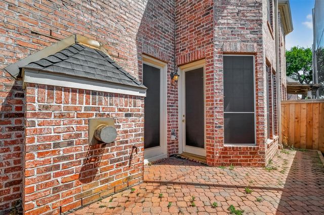 5779 Doliver Drive, Houston, TX 77057