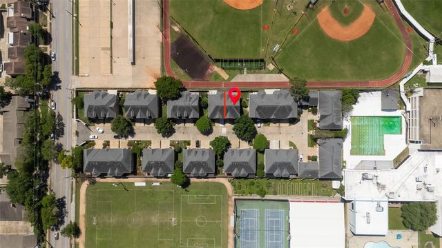 5779 Doliver Drive, Houston, TX 77057