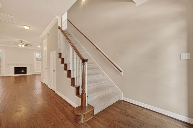 5779 Doliver Drive, Houston, TX 77057