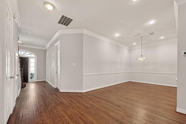 5779 Doliver Drive, Houston, TX 77057