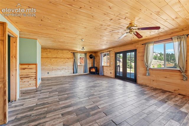 927 Stonehenge Drive, Florissant, CO 80816