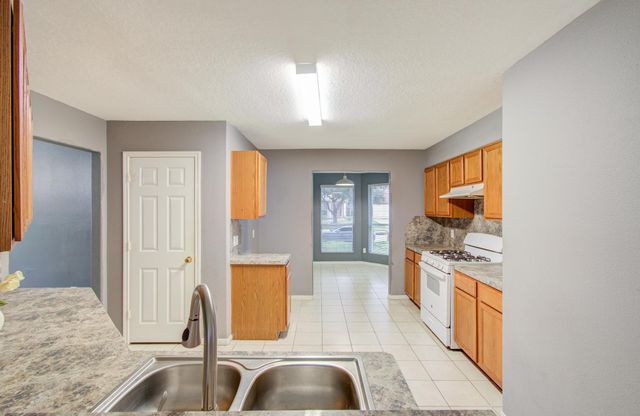 19618 Providence Shore Way, Cypress, TX 77433