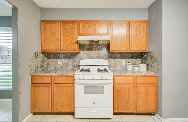 19618 Providence Shore Way, Cypress, TX 77433