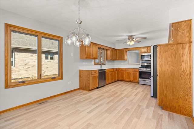 822 Eagle Creek Road, Elwood, IL 60421