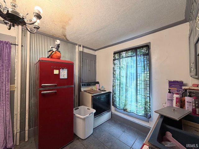 72 S 16th Street, Richmond, IN 47374