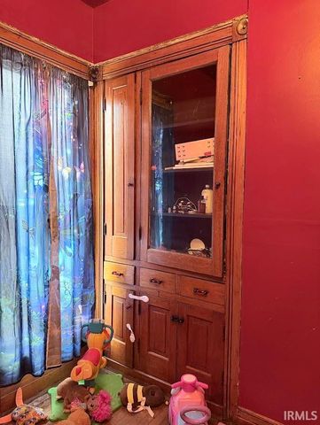 72 S 16th Street, Richmond, IN 47374