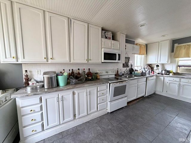 72 S 16th Street, Richmond, IN 47374