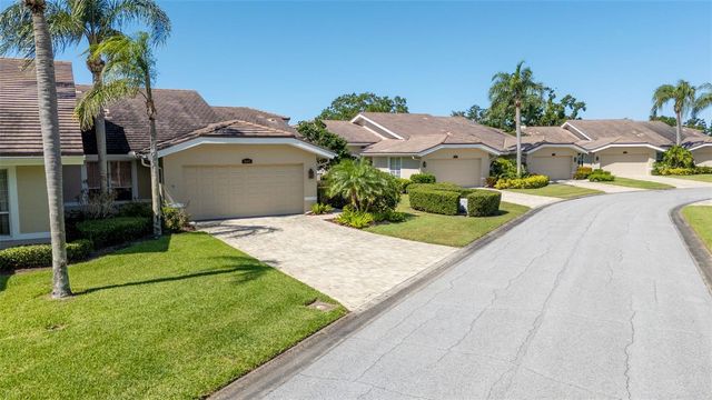4044 PENSHURST PARK, Sarasota, FL 34235