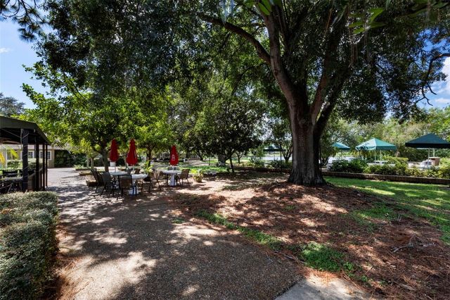 4044 PENSHURST PARK, Sarasota, FL 34235