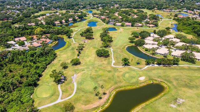 4044 PENSHURST PARK, Sarasota, FL 34235