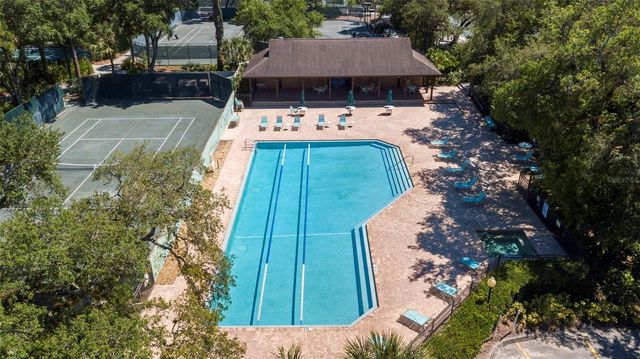4044 PENSHURST PARK, Sarasota, FL 34235