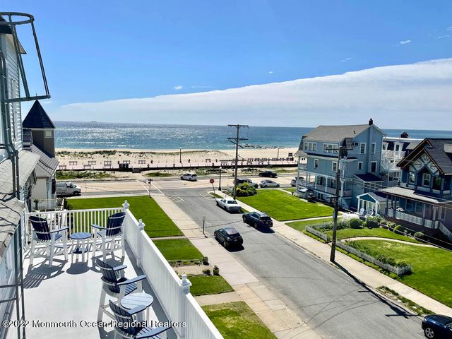 5 Abbott Avenue, Ocean Grove, NJ 07756