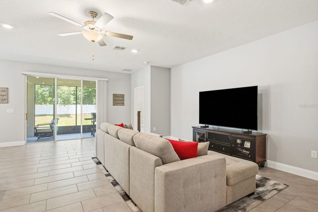 8036 PRAISE DRIVE, Tampa, FL 33625