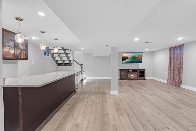 534 Lawler Avenue, Wilmette, IL 60091
