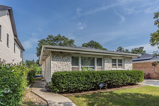 534 Lawler Avenue, Wilmette, IL 60091