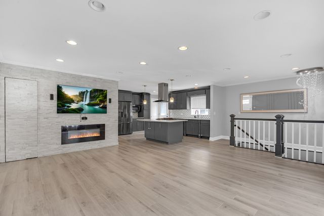 534 Lawler Avenue, Wilmette, IL 60091