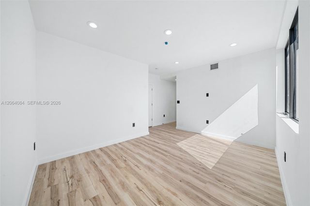 11 NE 51 St B, Miami, FL 33137