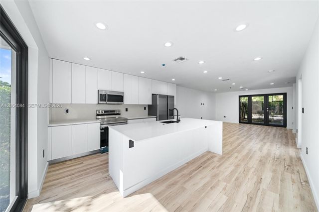 11 NE 51 St B, Miami, FL 33137