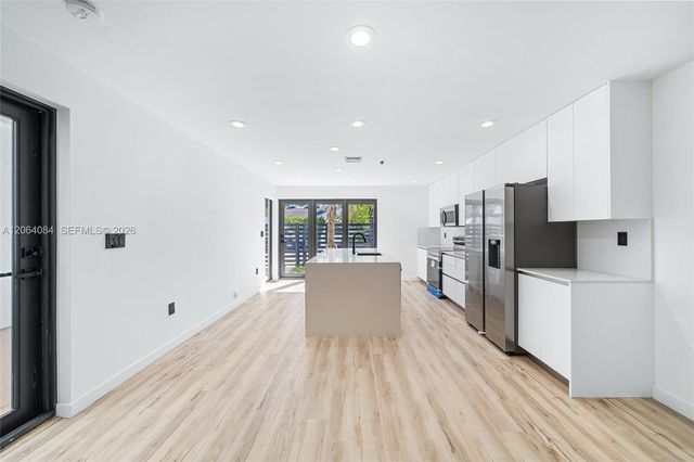 11 NE 51 St B, Miami, FL 33137