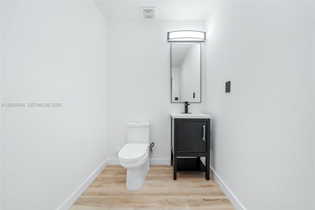 11 NE 51 St B, Miami, FL 33137