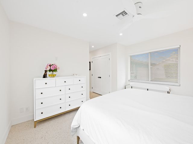 2141 NE 24th Street, Lighthouse Point, FL 33064