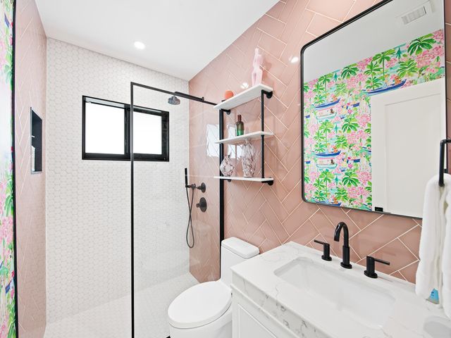 2141 NE 24th Street, Lighthouse Point, FL 33064