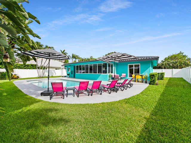 2141 NE 24th Street, Lighthouse Point, FL 33064